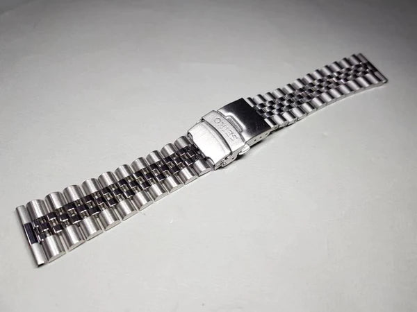 Seiko straps and accessories